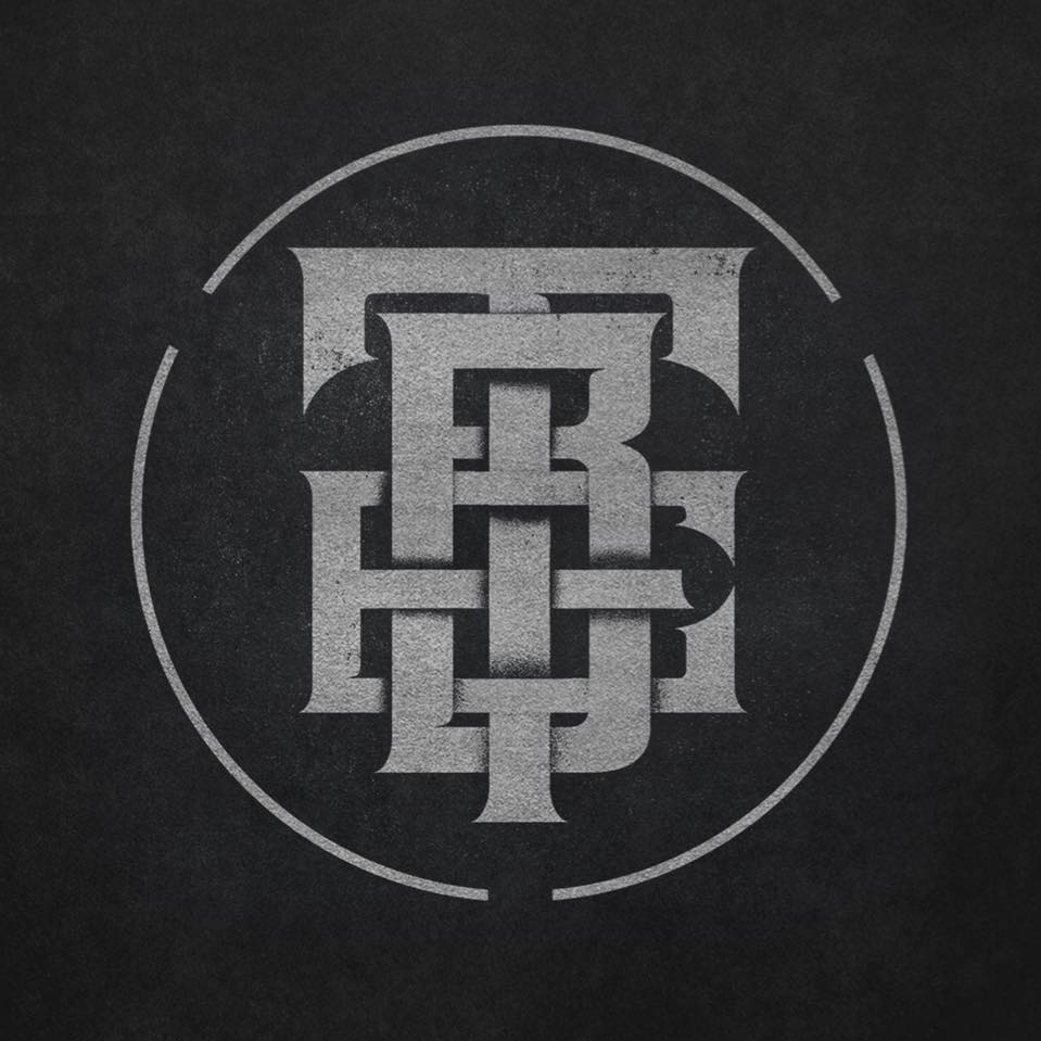 Colaboración con la banda Burn To Emerge